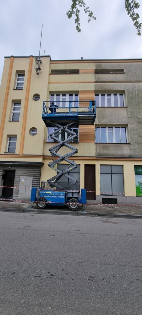 Czyszczenie elewacji