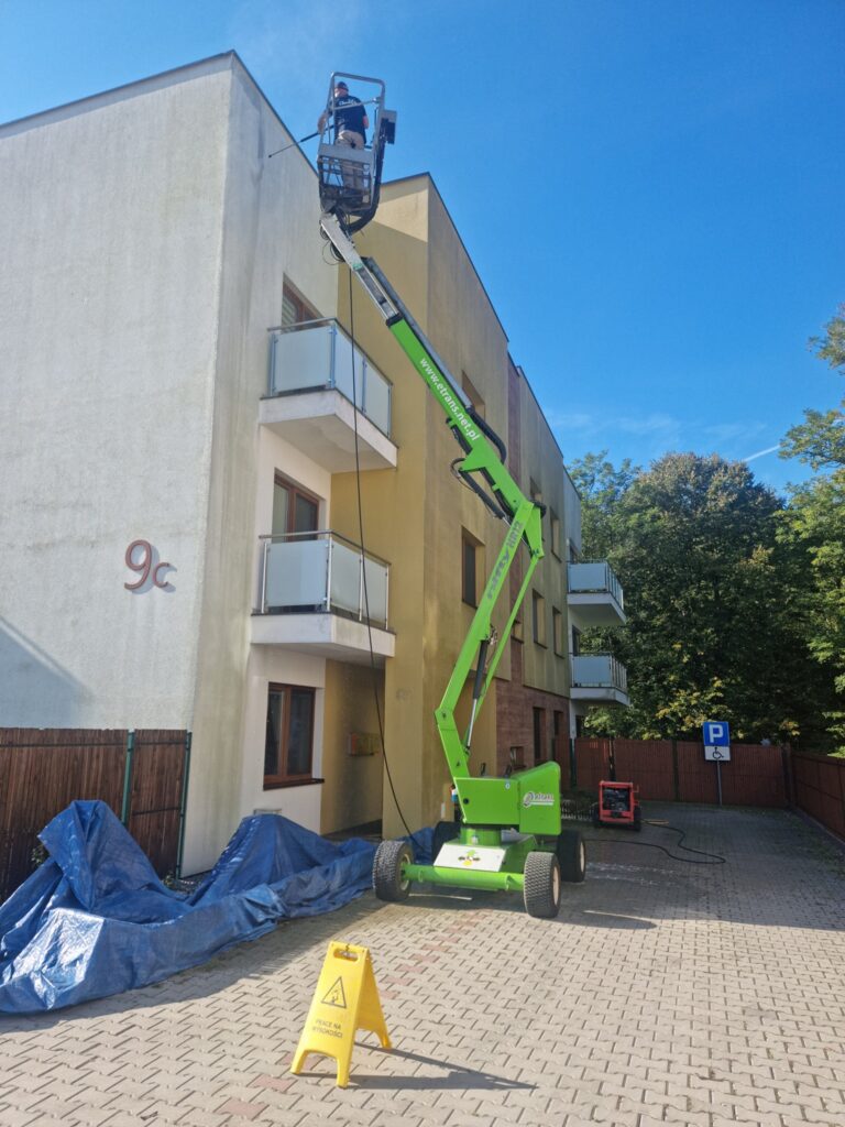 Czyszczenie elewacji